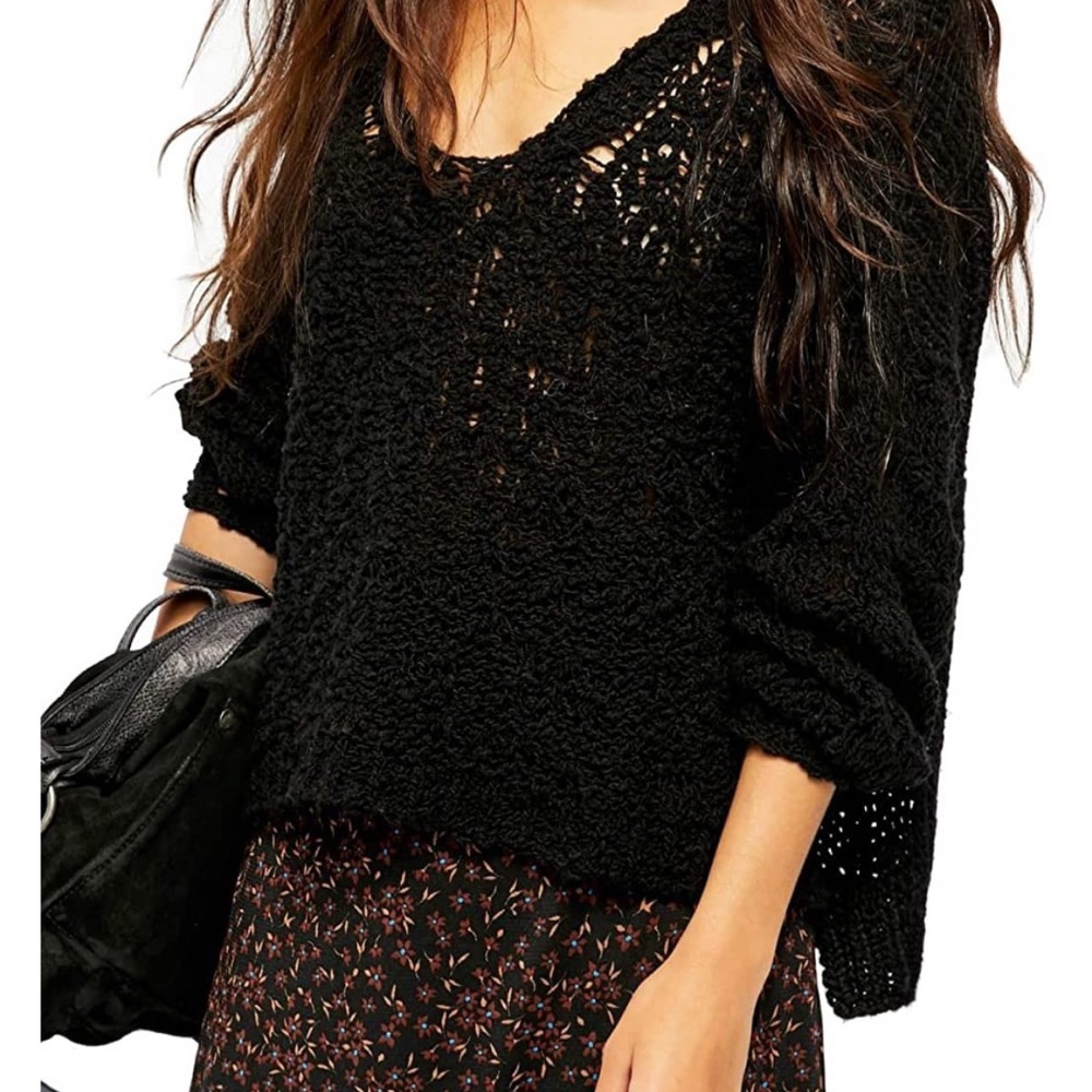 BRAND NEW NEVER WORN FREE PEOPLE SWEATER